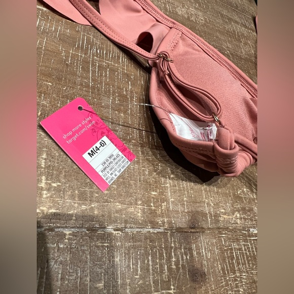 XHILARATION Women's Ruffle Bralette Bikini Top - Picture 4 of 4